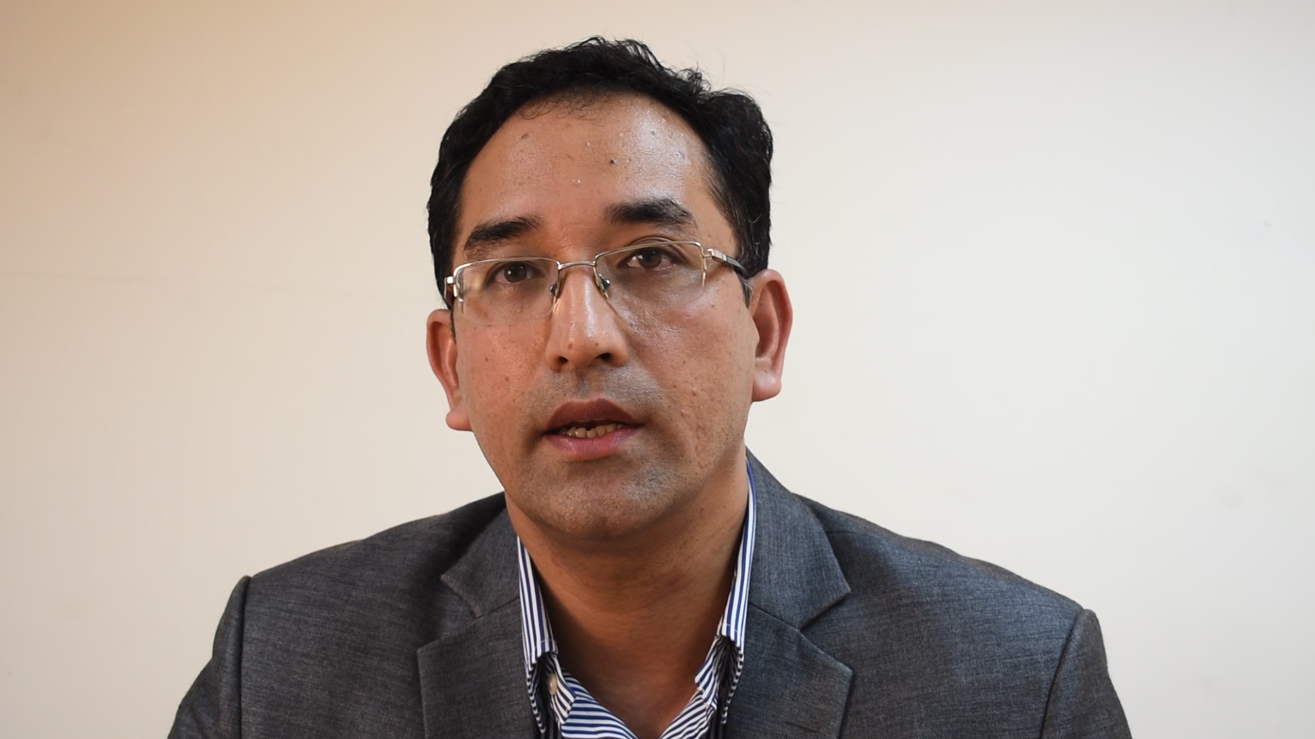 डा जयनमान श्रेष्ठ