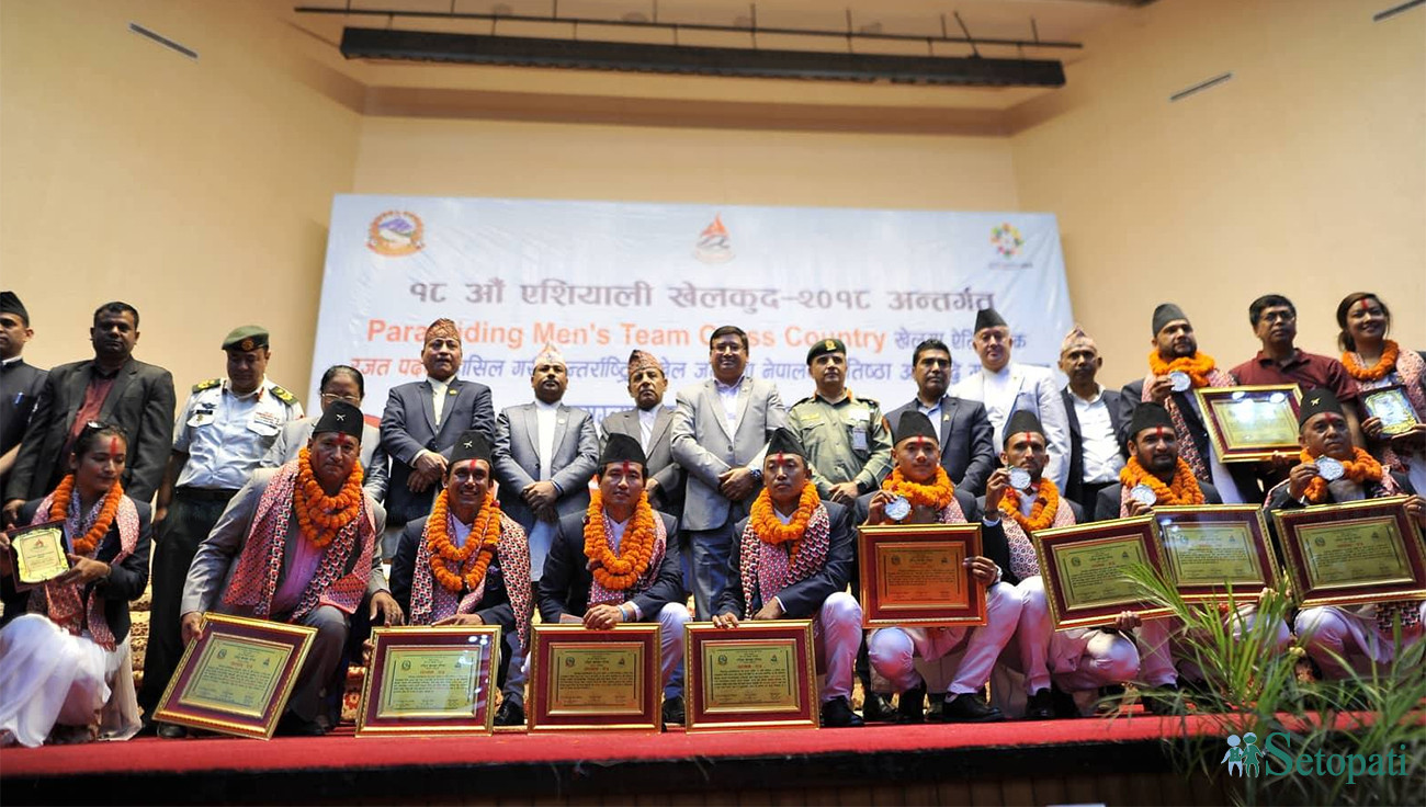 एसियाली गेम्समा रजत विजेता खेलाडीलाई नगरपरिक्रमासहित  सम्मान