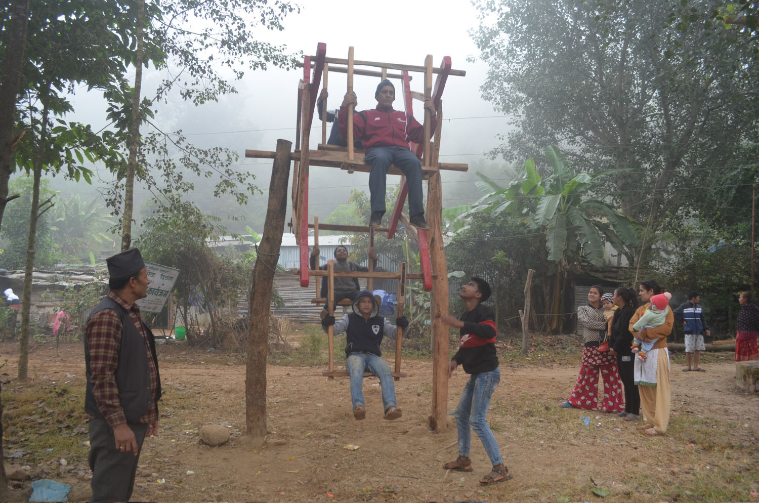 आजका तस्बिरहरू कात्तिक २२