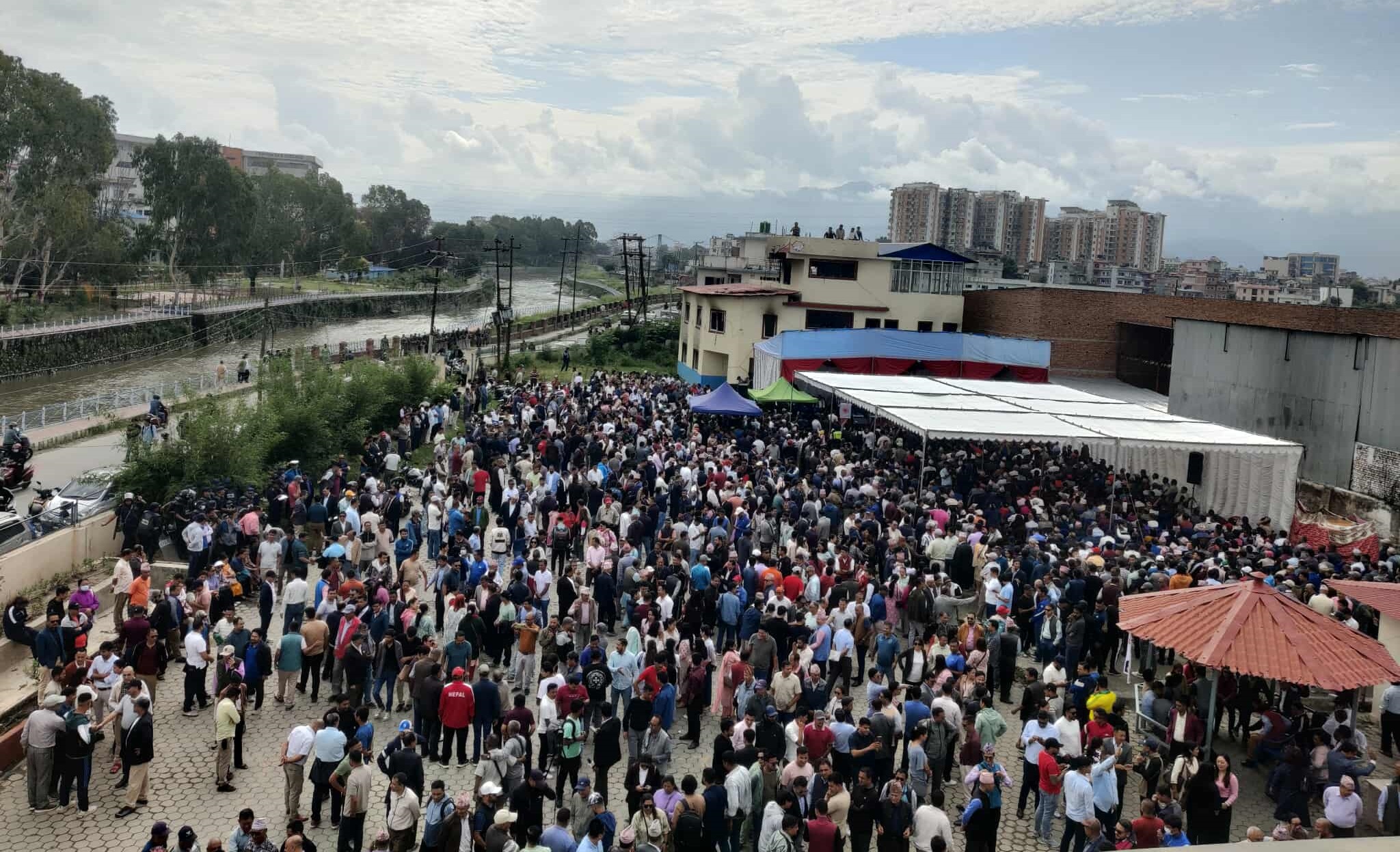 संविधान दिवसमा किन सार्वजनिक भएनन् ओली?