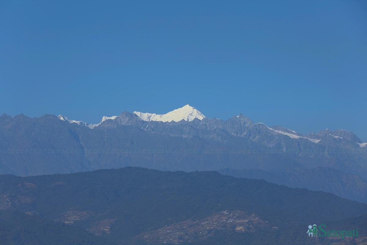 Mountain-seen-from-ktm-valley_Nepal-photo-library10-ink-1737708324.jpeg