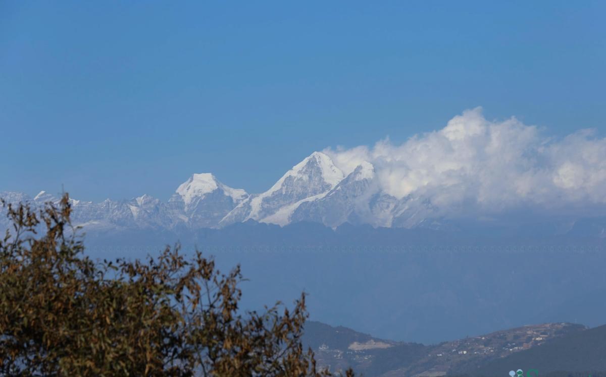 Mountain-seen-from-ktm-valley_Nepal-photo-library11-ink-1737708324.jpeg