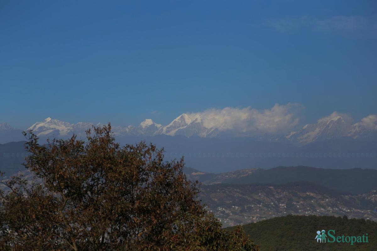 Mountain-seen-from-ktm-valley_Nepal-photo-library5-ink-1737708322.jpeg