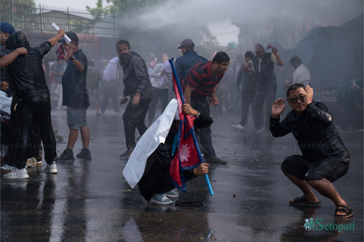 Pokhara,-protest.-197-ink-1729430647.jpeg