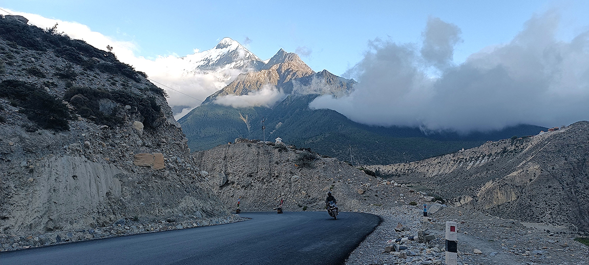 आजका तस्बिर- असार २५