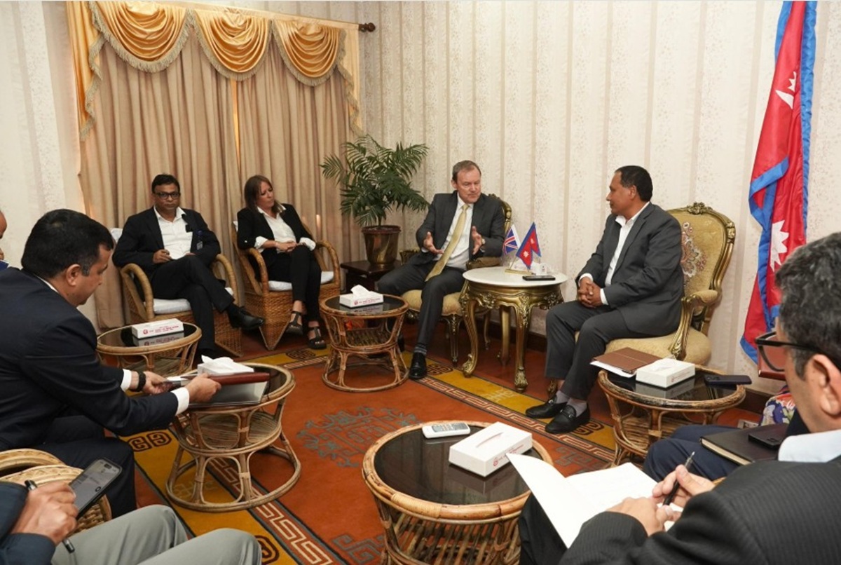 हिमताल विस्फोट जोखिम अध्ययनमा सहयोग गर्न बेलायतका राजदूतलाई मन्त्री घिसिङको आग्रह