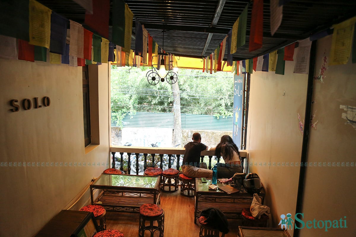 ललितपुरको भनिमण्डलस्थित जापानी रेस्टुरेन्ट 'टाकोयाकी सोलो'। सबै तस्बिर: नवीनबाबु गुरूङ/सेतोपाटी