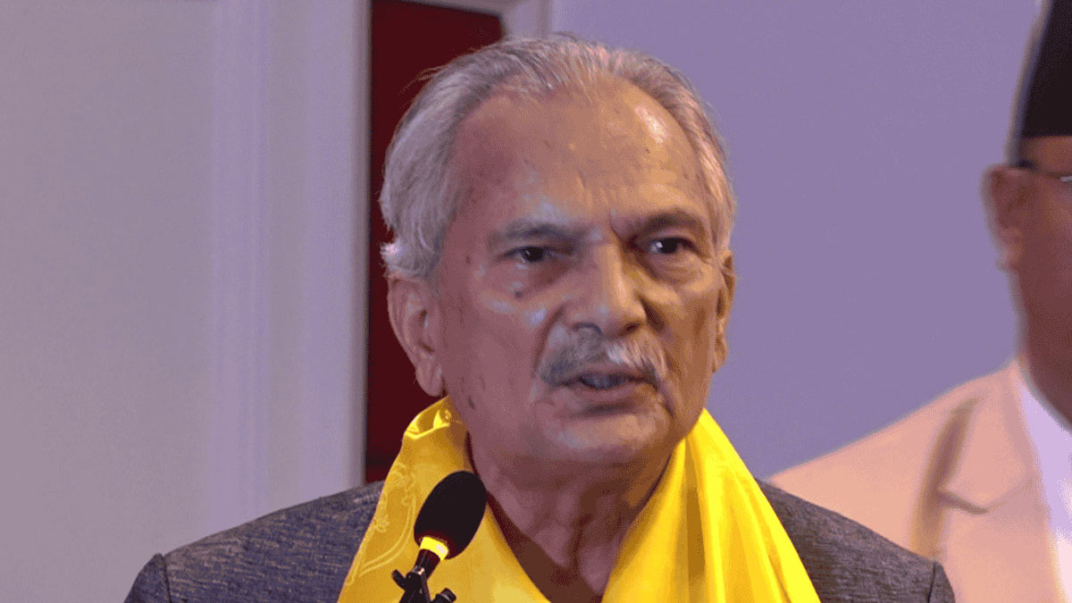 बाबुराम भट्टराईले भने– जेनजीका साथीहरू, क्रान्ति प्रतिक्रान्तिमा बदलिँदै छ