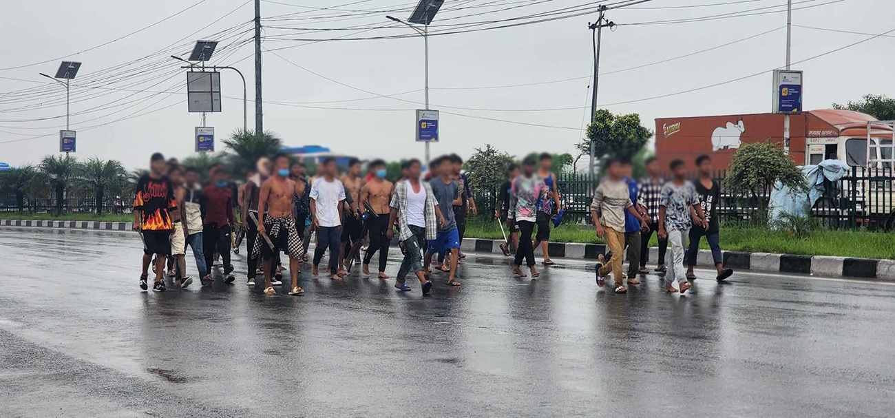 २०८० भदौ ४ गते भक्तपुरको बाल सुधार गृहबाट भागेका बालकहरू। फाइल तस्बिर: कमल प्रसाईं।गत भदौ ४ गते भक्तपुरको बाल सुधार गृहबाट भागेका बालकहरू। फाइल तस्बिर।