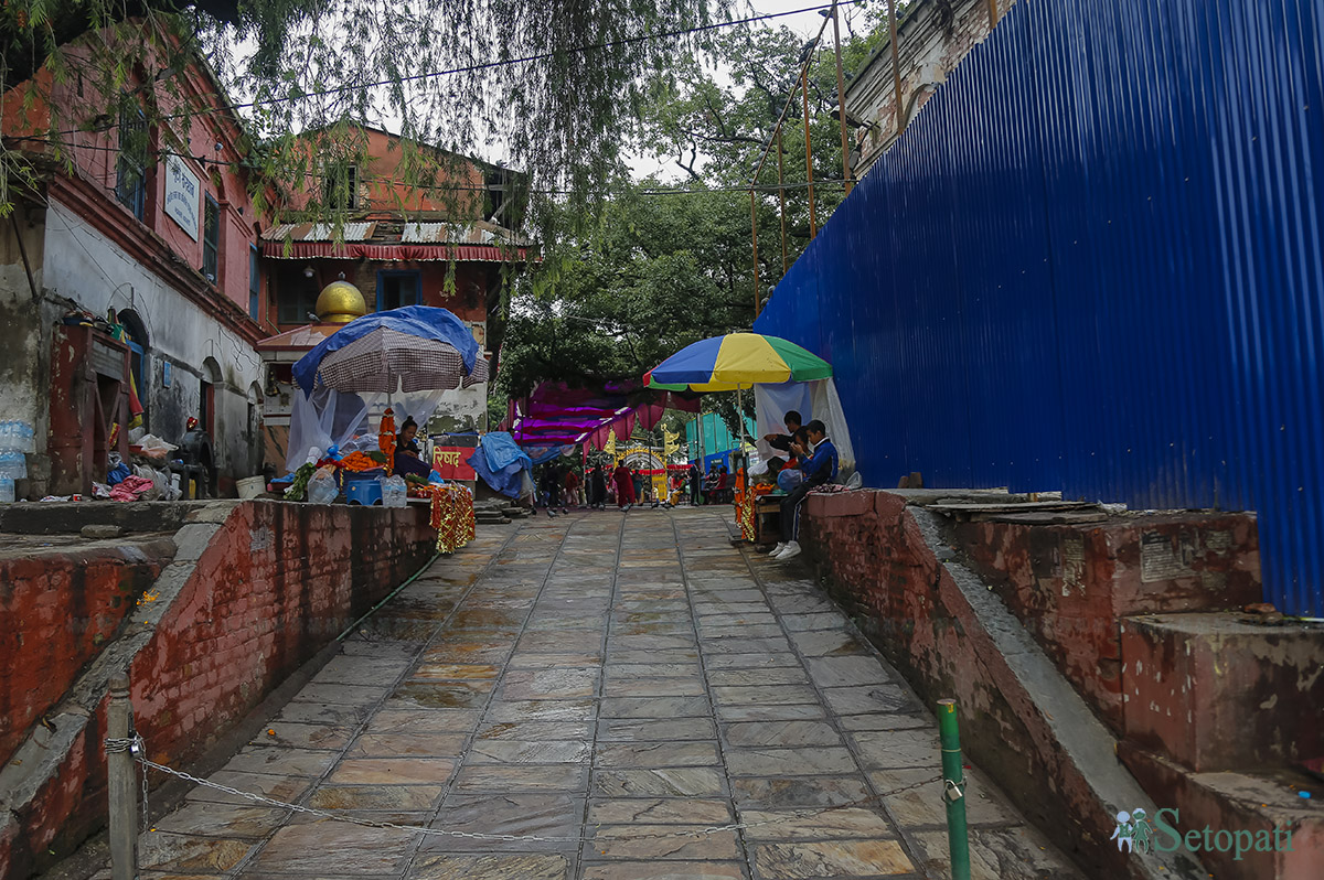 bhadrakali-mandir-punanirman-(9)-1720701060.jpg