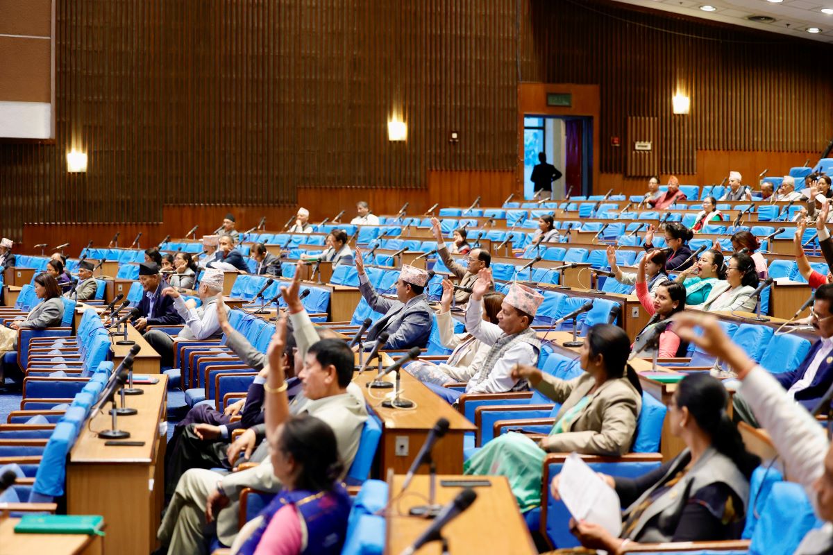 तस्बिरः रासस