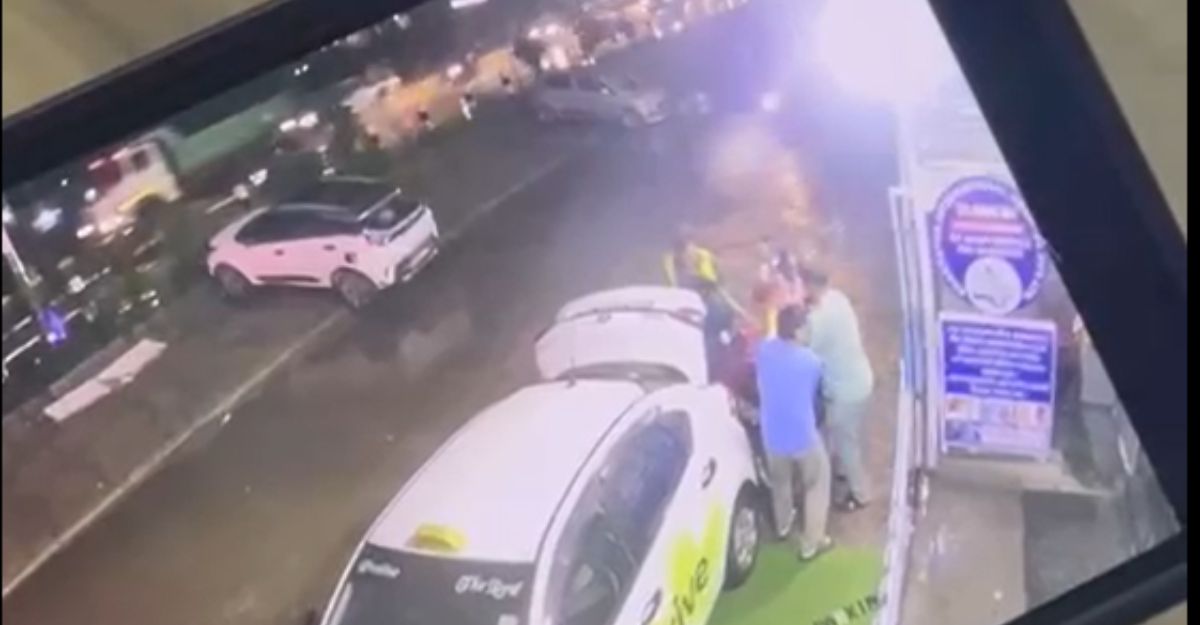 अरूण थापालाई ट्याक्सीबाट निकाल्दैगर्दा  सिसीक्यामरामा देखिएको दृश्य