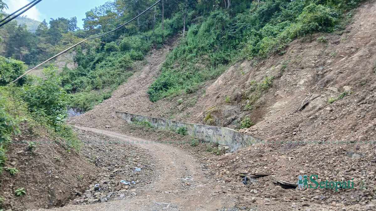 dharan-road2-1729957076.jpg