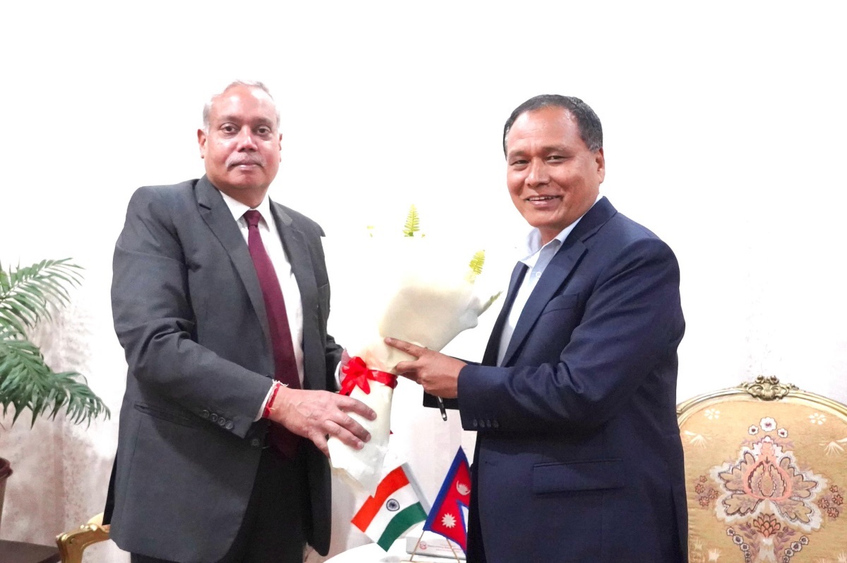 मन्त्री घिसिङ र भारतीय राजदूतबीच भेटवार्ता