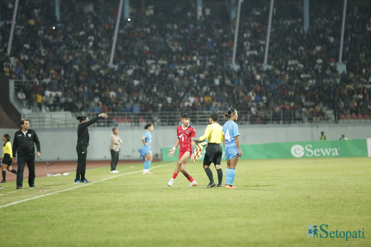 nepal-vs-india-red-card-saf--(25)-1730038509.jpg