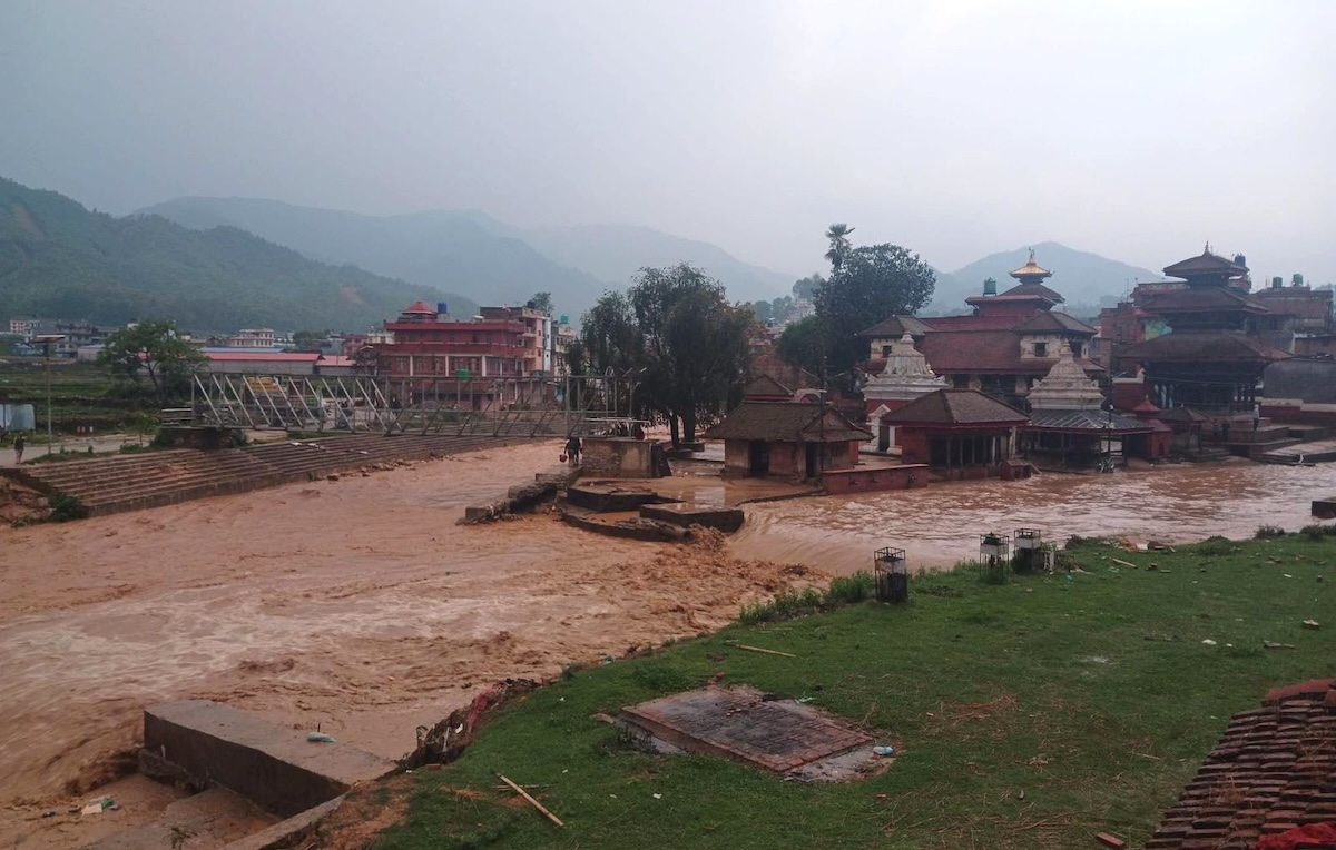 वैशाख २९ गते सोमबार पनौती क्षेत्रमा आएको बाढी। तस्बिर स्रोतः पनौती नगरपालिकाका मेयर रामशरण भण्डारी