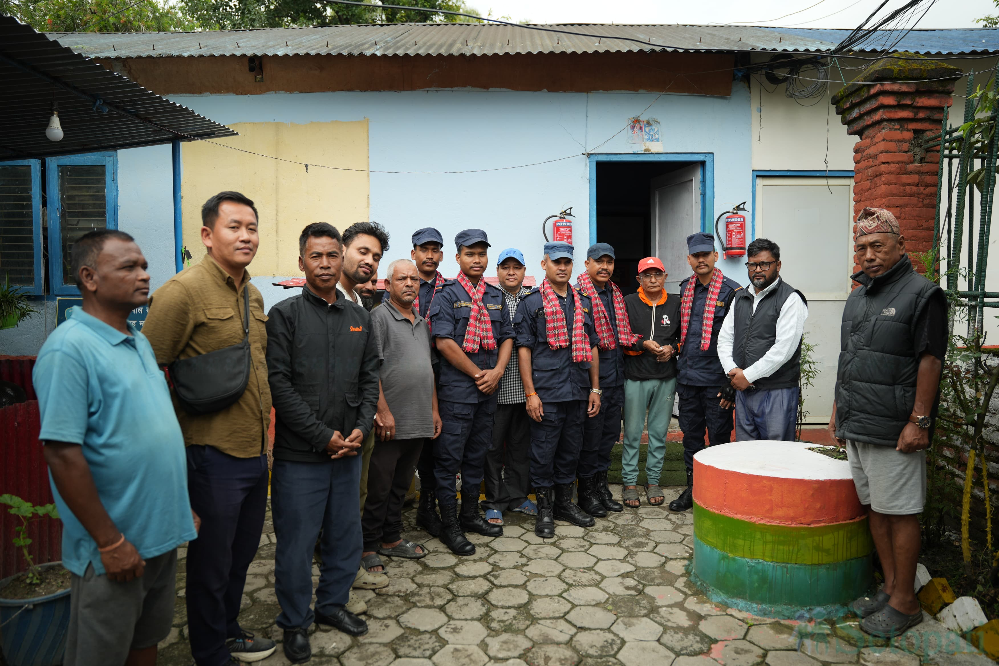 तोडफोड र आगजनी हुनबाट यसरी जोगियो थापाथली प्रहरी बिट