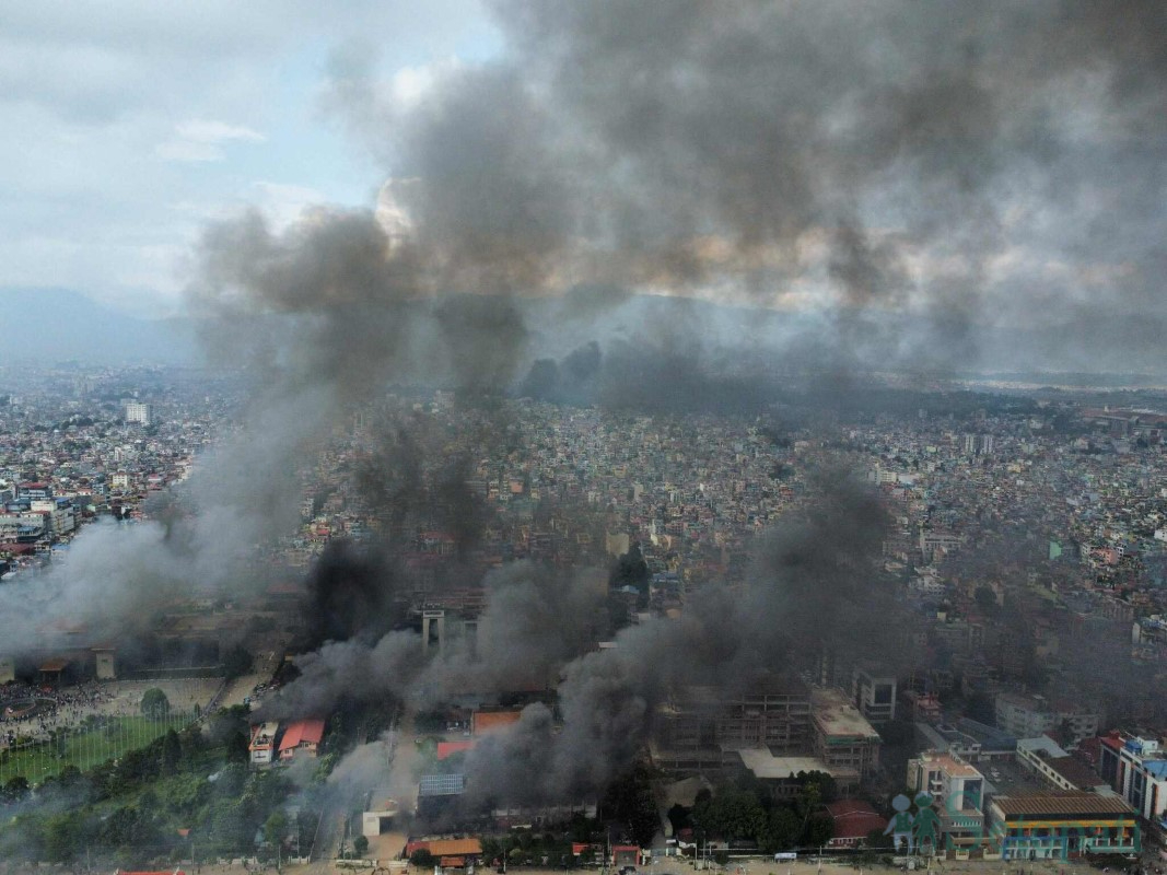 कोटेश्वरमा कम्तीमा ३ जना प्रहरीको मृत्यु, अरू स्थानमा पनि हताहती भएको आशंका