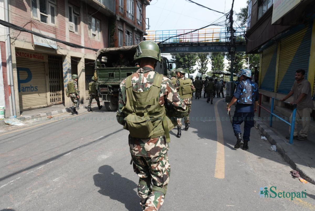 डडेल्धुरा कारागारका २६ कैदीलाई समात्यो सेनाले