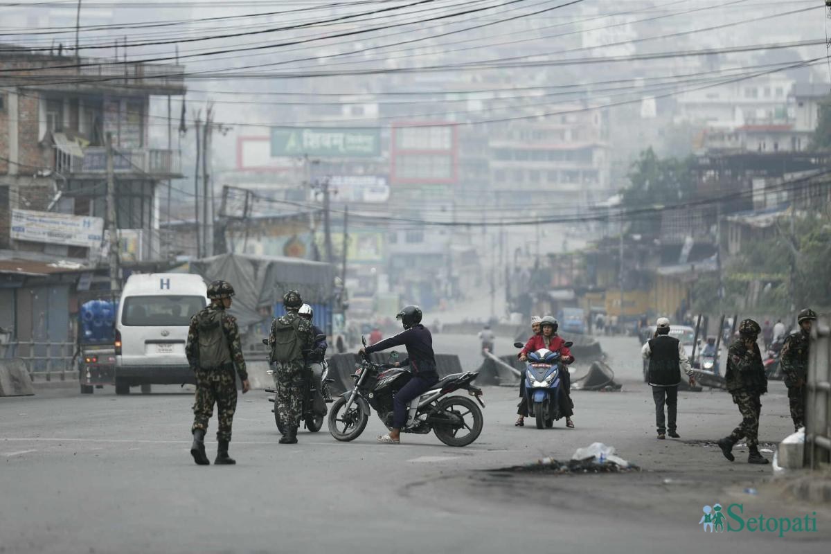 खुकुलो बनाइयो काठमाडौं उपत्यकामा निषेधाज्ञा र कर्फ्यू